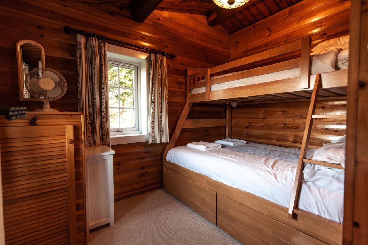 Rustic Log Cabin In Snowdonia By Seren Short Stays Trawsfynydd Exteriör bild